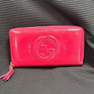 Gucci Soho Long Continental Patent Leather Wallet
